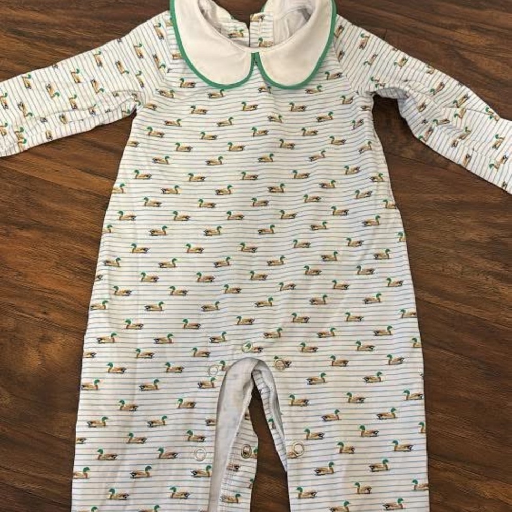 White Duck-Print Footed One-Piece with Green-Trim Collar